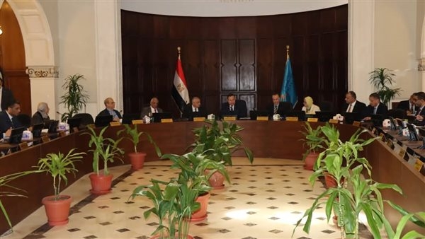 جامعة الإسكندرية تستعرض نتائج الزيارات الخارجية إلى جامعتي ساوثهامبتون وإيسكس بالمملكة المتحدة