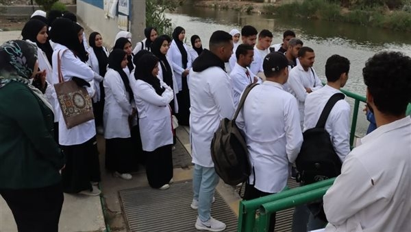 مياه الفيوم تستقبل طلاب كلية التمريض بمحطة مياه قحافة.. صور