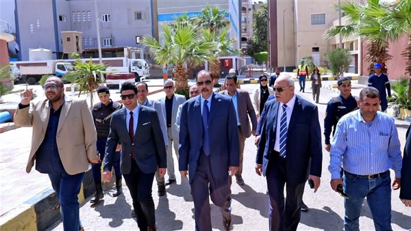 محافظ سوهاج يتفقد سير العمل بمحطة مياه سوهاج غرب