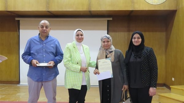 تكريم الأمهات المثاليات بهيئة الشبان ببنها