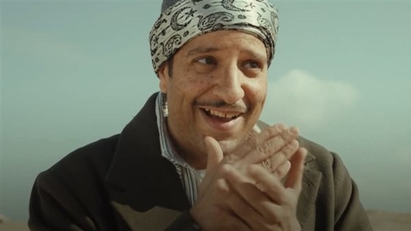 على طريقة النص.. أحمد أمين يهنئ الجمهور بعيد الفطر المبارك