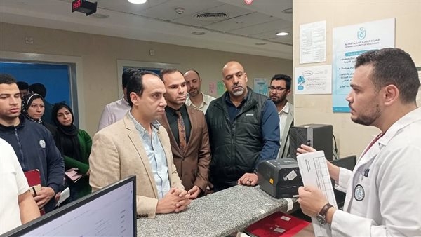 انتشار الفرق الطبية لفحص المواطنين وتوعيتهم بمحافظات التأمين الشامل