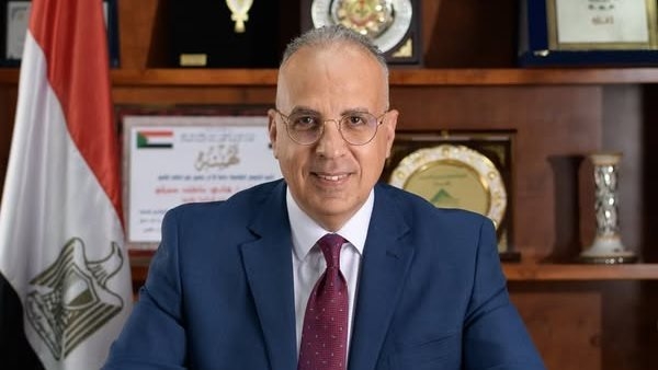 وزير الري يتابع موقف أعمال صيانة وتأهيل ورفع كفاءة تشغيل القناطر والخزانات