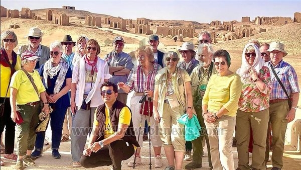 24 سائحًا ألمانيًا يزورون واحات الوادي الجديد