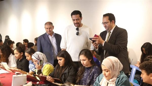 فضاءات إبداعية في ساحة الأوبرا احتفالا بيوم اليتيم