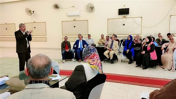 'تعليم الشرقية' تعقد اجتماعًا موسعًا لمتابعة تعميم نظام البوكليت والإعداد للبكالوريا