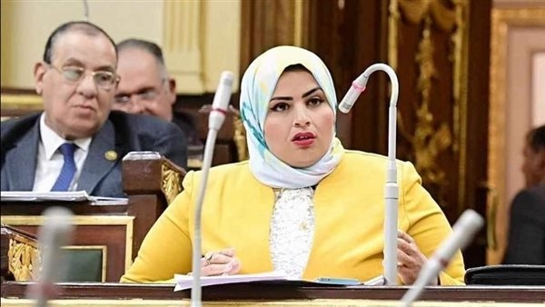 النائبة مها شعبان: زيارة الرئيس السيسي وماكرون لخان الخليلي أبرزت حالة التلاحم الشعبي