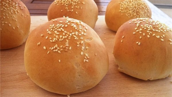 عيش الكيزر في المنزل.. أسرار الوصفة التقليدية والخطوات البسيطة