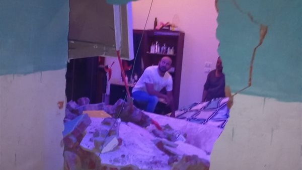 انفجار إسطوانة بوتاجاز يتسبب في مصرع شخص وإصابة سيدة بقليوب.. صور