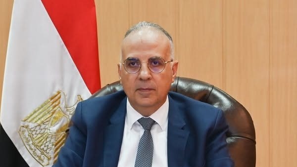 وزير الرى يبحث مقترحا لتنفيذ "مشروع رقمنة المساقي الخصوصية" بالتنسيق مع الزراعة