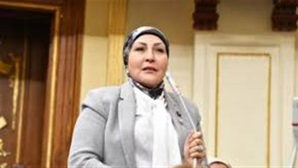 هالة أبو السعد: تطوير نظام الصيدلة يحاكي النماذج الدولية