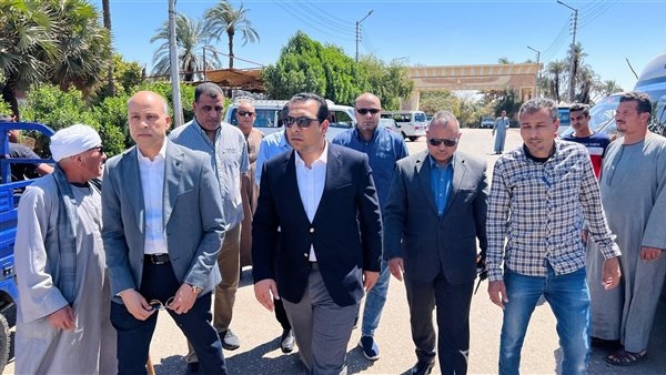 نائب محافظ قنا يتابع تطبيق تعريفة النقل الجديدة ويشدد على الرقابة الميدانية
