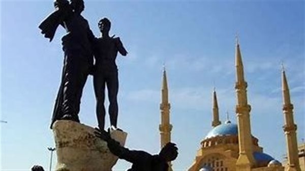 لبنان يحيي ذكرى الحرب الأهلية بدقيقة صمت في ساحة الشهداء