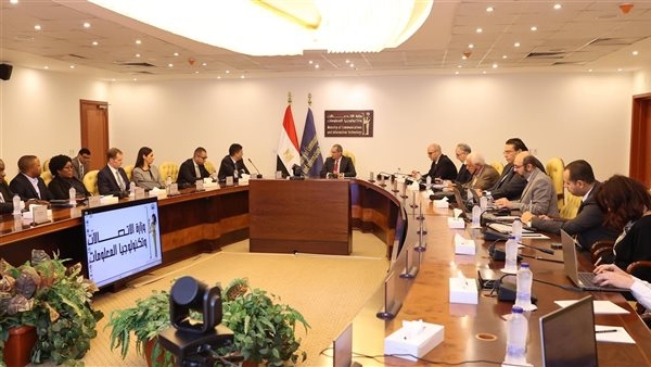 وزير الاتصالات يبحث مع فوداكوم وفودافون مصر تعزيز الاستثمارات الجنوب أفريقية