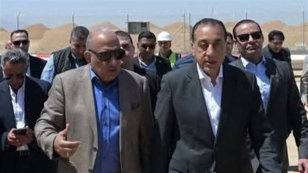 650 ميجاوات من الرياح.. "مدبولي" يتفقد أكبر محطة للطاقة في إفريقيا برأس غارب