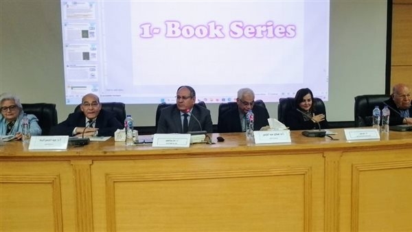رئيس البحوث الزراعية يعقد اجتماعًا موسعًا لاستعراض خطة التطوير وإعادة الهيكلة