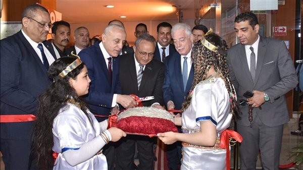 محافظ الأقصر يدشن مشروع سفارة المعرفة بحضور مستشار رئيس الجمهورية.. صور