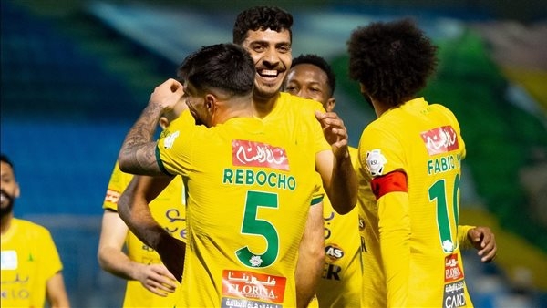 موقف محمد شريف.. تشكيل الخليج ضد الهلال في الدوري السعودي