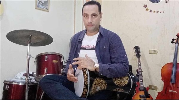 محمد بكر.. موهبة موسيقية من الدقهلية تعزف على أوتار التميز