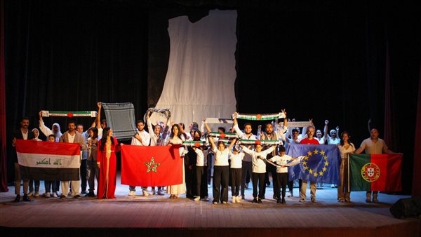 المهرجان المسرحي الدولي لشباب الجنوب يختتم دورته التاسعة ويعلن جوائزها
