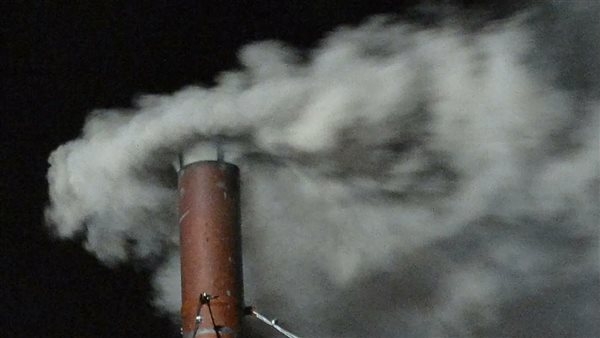 كيمياء الانتخاب البابوي.. أسرار الدخان الأسود والأبيض في الفاتيكان