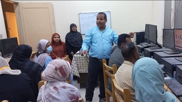 إطلاق فعاليات دورة "التدريب التكنولوجي" لأعضاء مركز شباب الأقالتة بالأقصر
