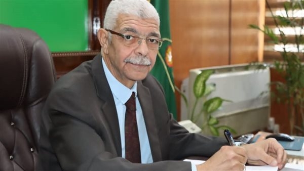 رئيس جامعة المنوفية يعقد لجنتي المكتبة المركزية والمكتبات