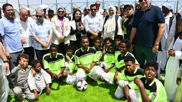 وزير الرياضة يفتتح الملعب الخماسي ويوجه برفع كفاءة المبني الإداري ويتفقد فعاليات مهرجان ليالي مراكز الشباب
