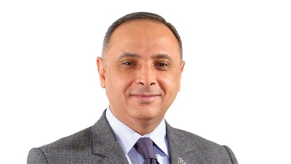 محمد مصطفى يغادر إلى إثيوبيا لحضور الجمعية العمومية للاتحاد الإفريقي للتايكوندو