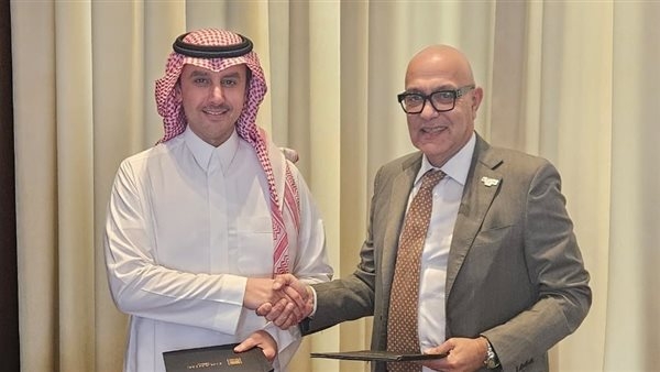 شركة جراندي صبور توقع اتفاقية تعاون مع الأمير سعود بن عبدالعزيز