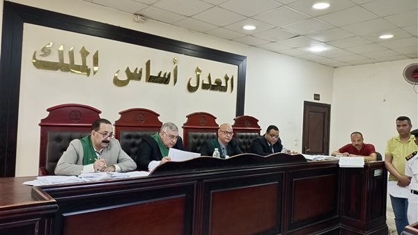 جنايات دمنهور تقضي بالإعدام شنقًا لـ3 عاطلين لقتلهم سائقًا بالطريق الصحراوي