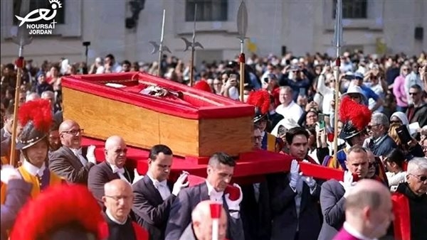 الفاتيكان يُعلن عن تغييرات جذرية في طقوس دفن الباباوات