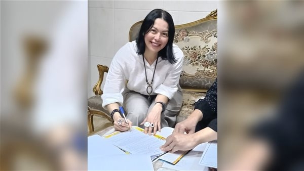 لقاء الخميسي تنضم لمسرحية «الملك وأنا».. صور