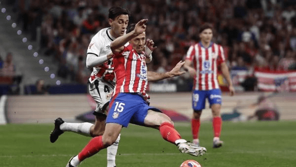 أتلتيكو مدريد يعزز موقعه في الدوري الإسباني باكتساح رايو فاليكانو
