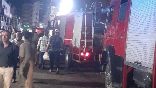 إصابة 5 أشخاص في حريق بشارع البوسطة بالشرقية