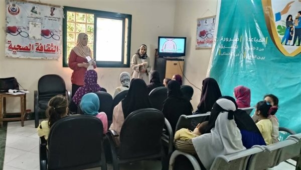 تقديم الخدمات الطبية لـ1126 مواطنًا خلال قافلة بالمنيا