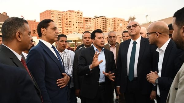 وزير الرياضة يفتتح عددًا من المشروعات الجديدة بمركز التنمية الشبابية بشبرا الخيمة