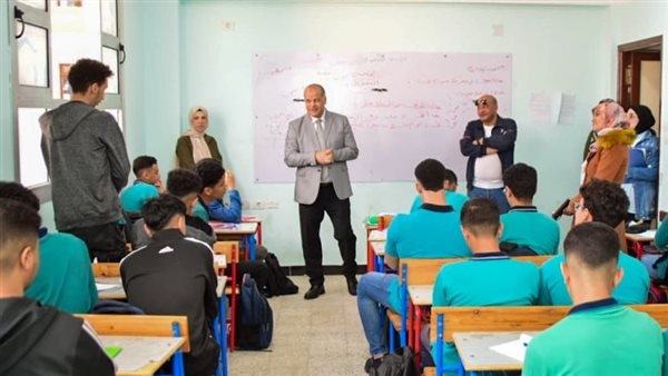 بالصور.. جولات لمتابعة انتظام سير العملية التعليمية بجميع مدارس بورسعيد