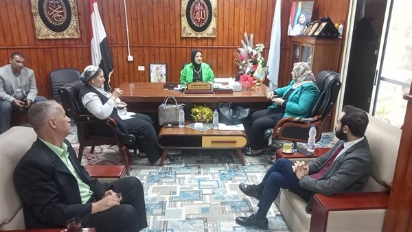 مدير تعليم مطروح تستقبل منسقي مشروع دعم اللغة الفرنسية