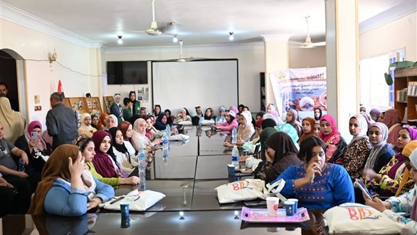 لقاء تثقيفي عن التغيرات المناخية في ملتقى "أهل مصر" للمرأة بالعريش