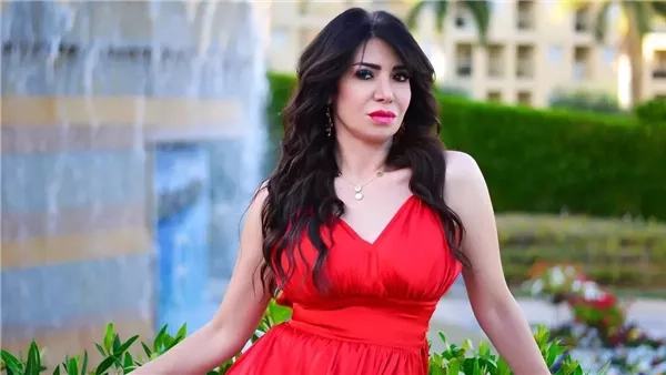 لقاء سويدان: "أنا ماليش علاقة بأي انتقادات توجه للفنانين من خلال برنامجي"