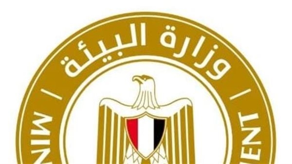 وزيرة البيئة توجه باتخاذ إجراءات قانونية ضد سائق سيارة ألقى المخلفات في إمبابة