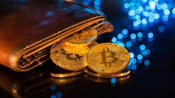 أسعار ومؤشرات العملات الرقمية اليوم.. ارتفاع في البيتكوين واستقرار في التيثر