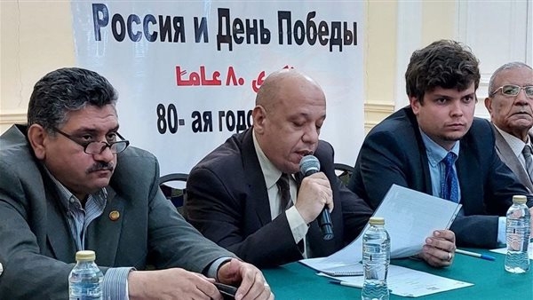 الذكرى الـ 80 ليوم النصر في ندوة لمركز الحوار.. صور
