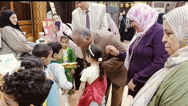 مدير "تعليم الفيوم" يفتتح معرض الأنشطة لرياض الأطفال 2025.. صور