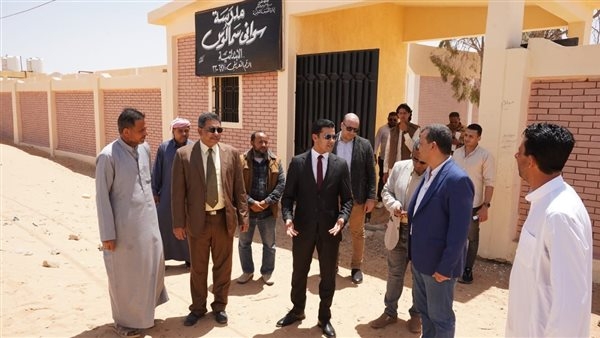 نائب محافظ مطروح يتفقد مشروعات خدمية وتنموية بمركز ومدينة الضبعة