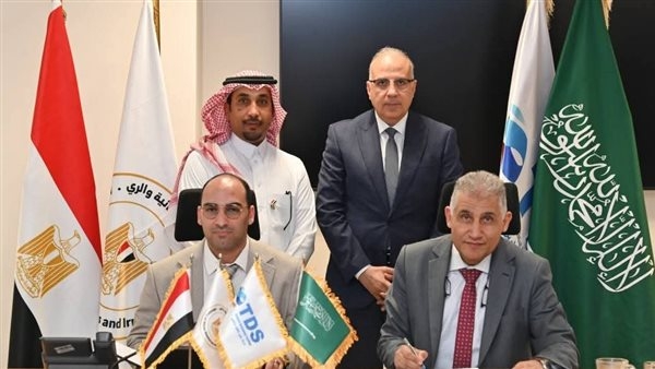 وزير الري يلتقي ممثلي شركة "حلول التقنية والتطوير" السعودية لبحث التنسيق المشترك