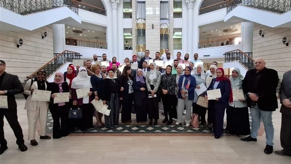 تخريج الدفعة الثالثة من برنامج «مرشدي تعافي الإدمان» بالتعاون مع «الصحة النفسية»