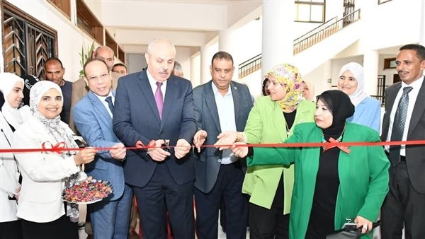 رئيس جامعة قناة السويس يفتتح معمل الأوسكي "OSCE" بكلية التمريض