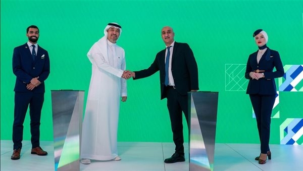 مصرف أبوظبي الإسلامي مصر يوقع اتفاقية شراكة مع الخطوط السعودية